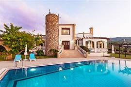 Villa Carrington