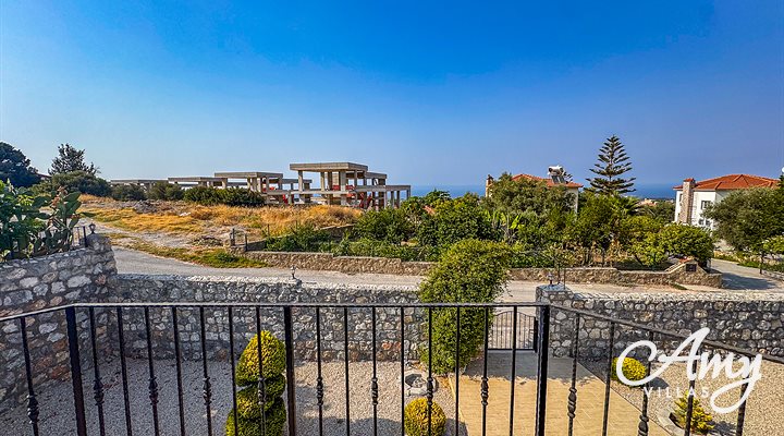Villa Bella - Bellapais, North Cyprus