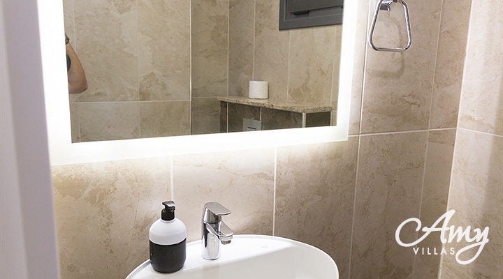 Penthouse Elegance - Kyrenia, North Cyprus