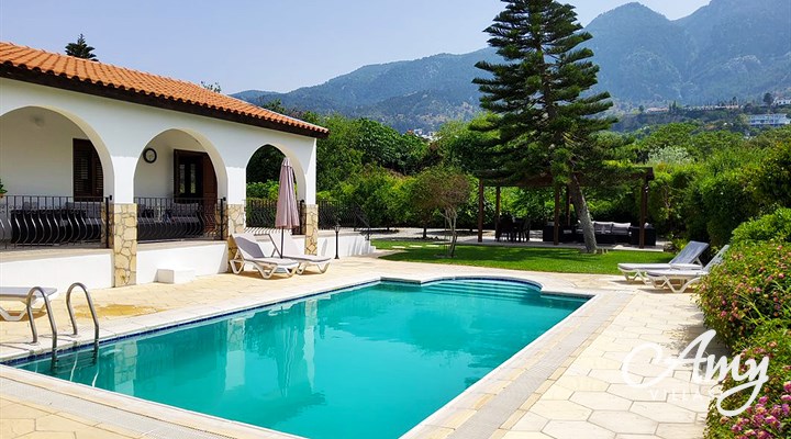 Bungalow Longville Lodge - Lapta, North Cyprus