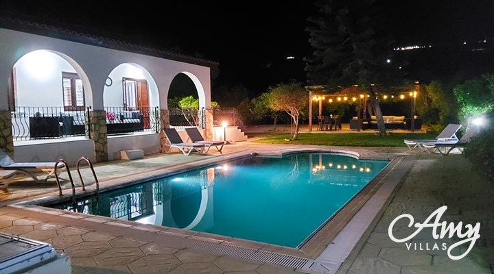 Bungalow Longville Lodge - Lapta, North Cyprus