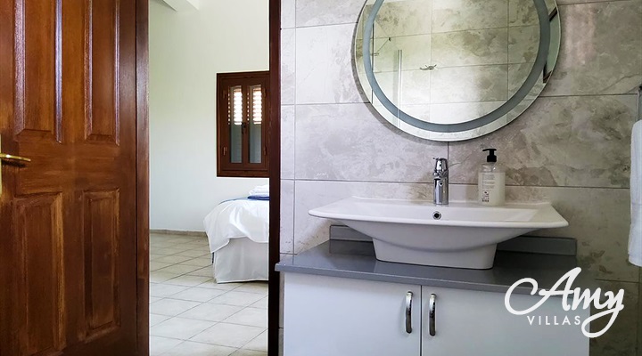 Bungalow Longville Lodge - Lapta, North Cyprus