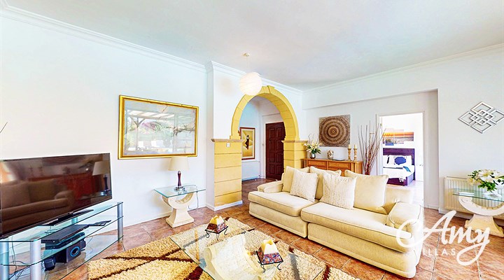 Villa Oak Lodge - Lapta, North Cyprus