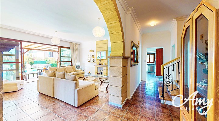 Villa Oak Lodge - Lapta, North Cyprus