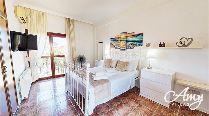 Villa Oak Lodge - Lapta, North Cyprus