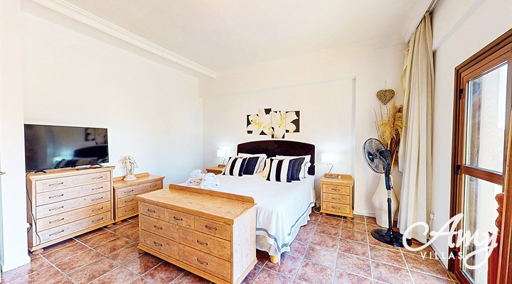 Villa Oak Lodge - Lapta, North Cyprus