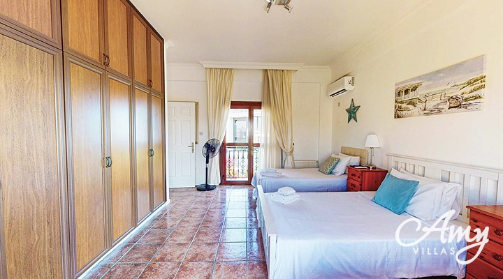 Villa Oak Lodge - Lapta, North Cyprus
